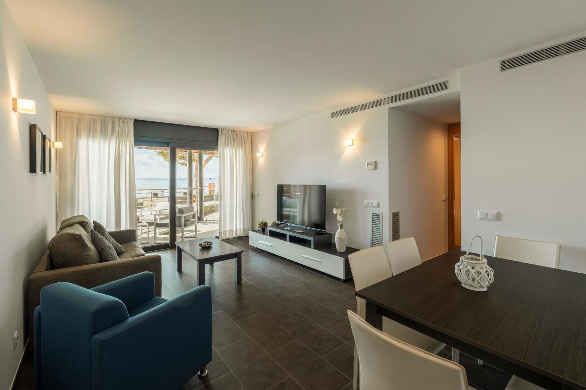 Apartamento Con Gran Terraza Delante Del Mar Roses Exterior foto